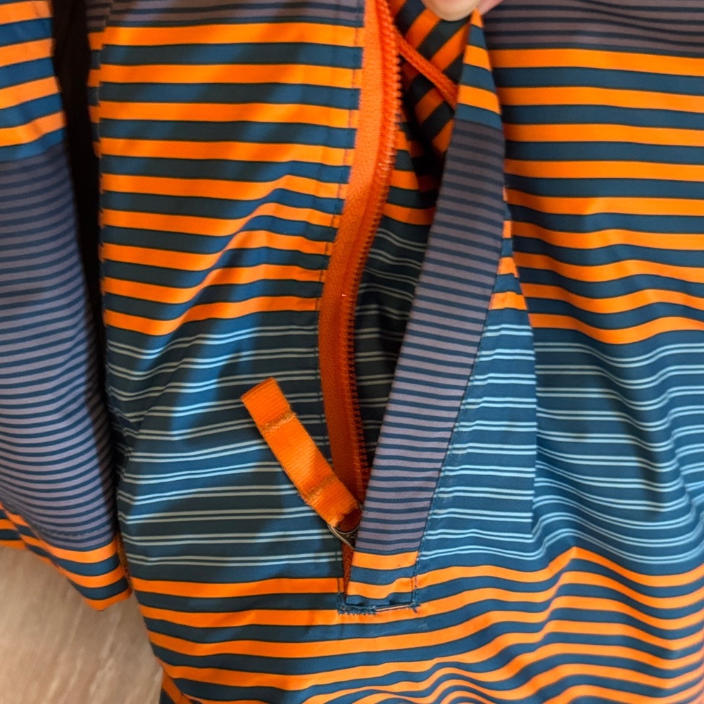 The North Face Kids Snow/ ski/ snowboard Jacket -Gray,blue and Orange Sz L 14/16 - Picture 4 of 11